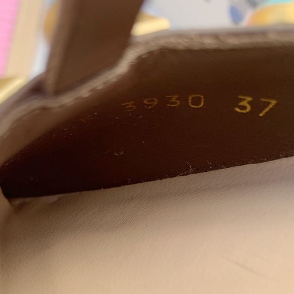 Valentino Rockstud Heels 37 - Picture 5 of 7